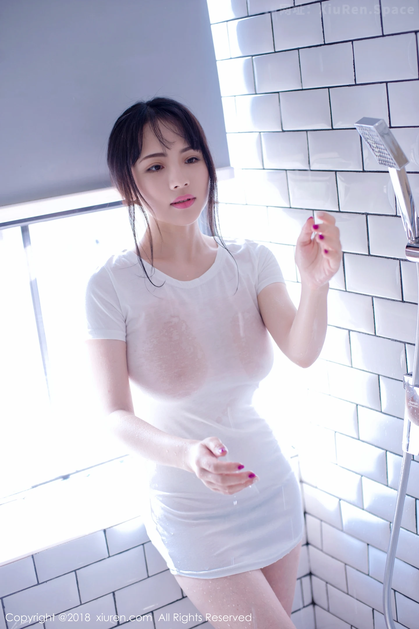 图片[2]-[XiuRen秀人网]VOL.1240 E胸嫩模瑞瑞ruirui连身裙湿身+蓝色比基尼完美诱惑写真56P-秀人网官方网站